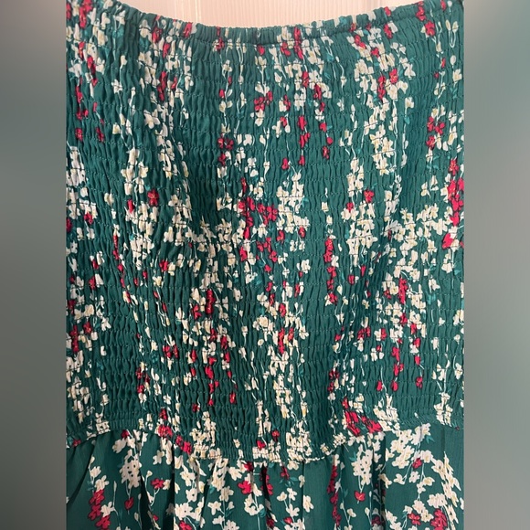 Green floral dress layered w/sheer sleeves size L worn once - Picture 4 of 7